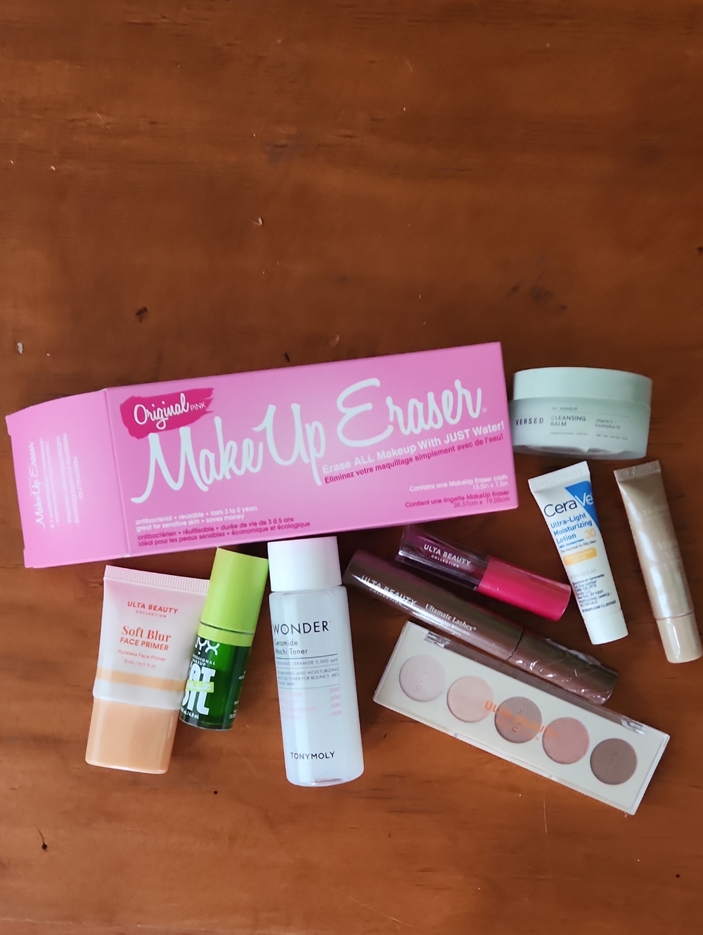 10 Piece MakeUp & Skincare Bundle